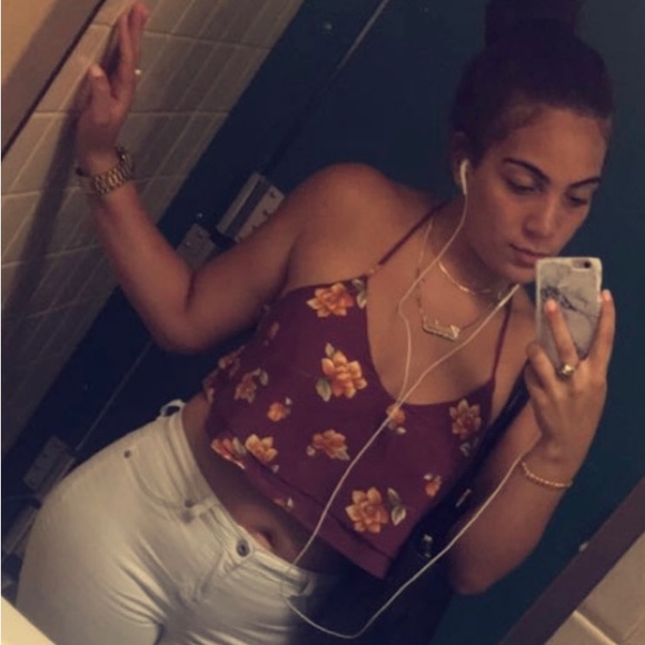 Floral print Halter Top - Picture 4 of 5